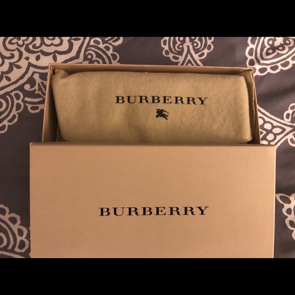 Burberry wallet - Picture 2 of 5